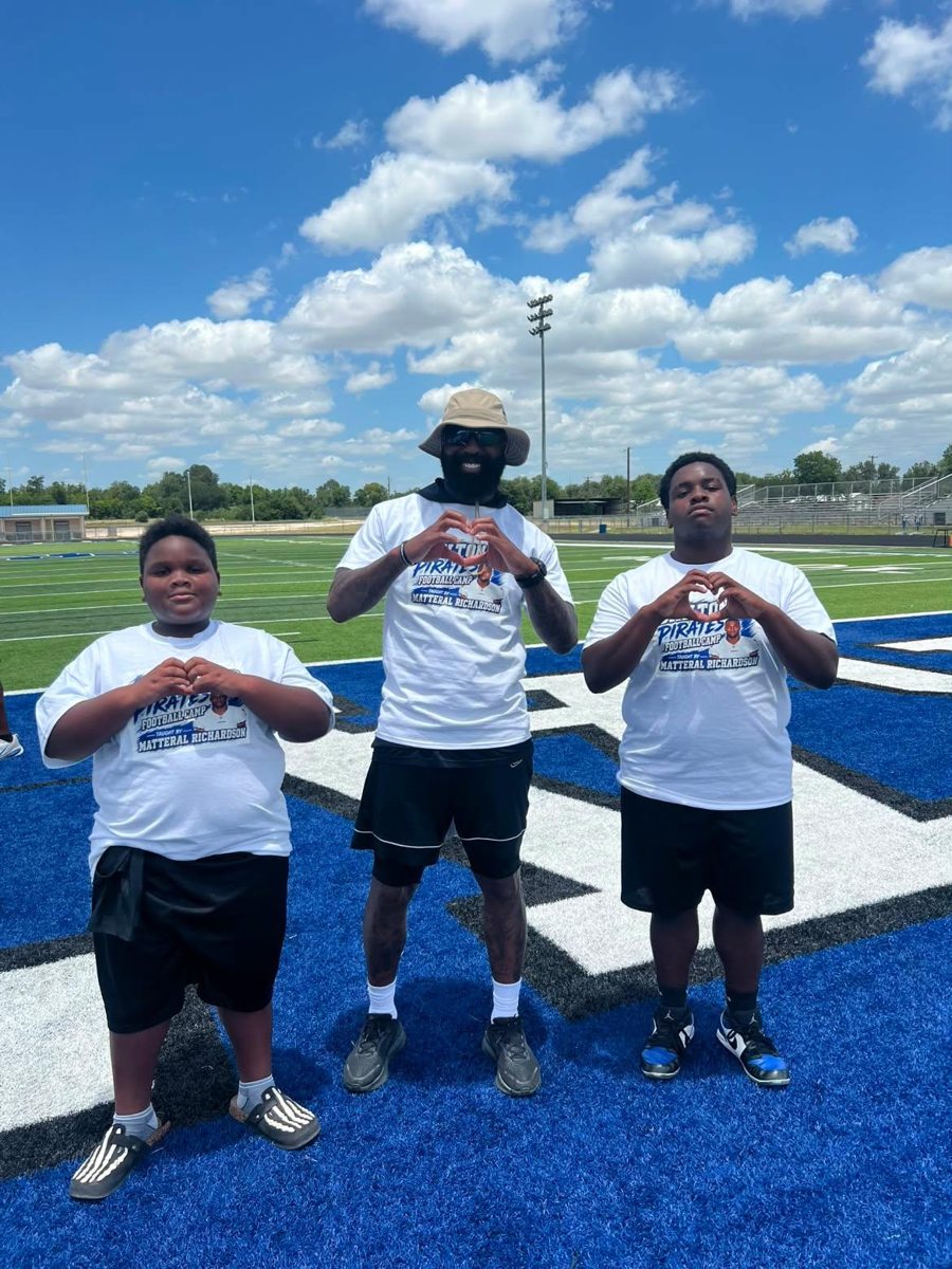 Matterial Richardson with younger camp participants